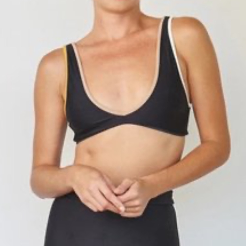 Acacia Komala bikini top with piping